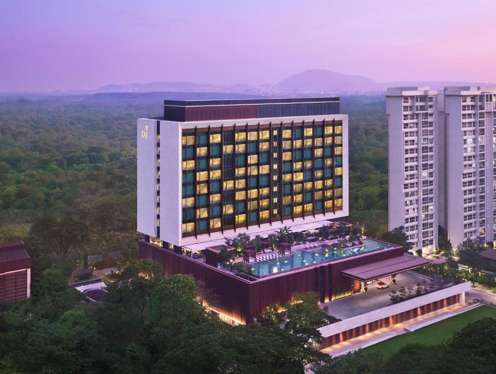 Taj The Trees Hotel Mumbai Escorts